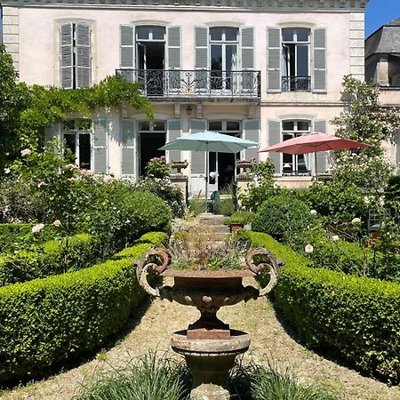 ホテル Belle Fontaine ブールジュ エクステリア 写真