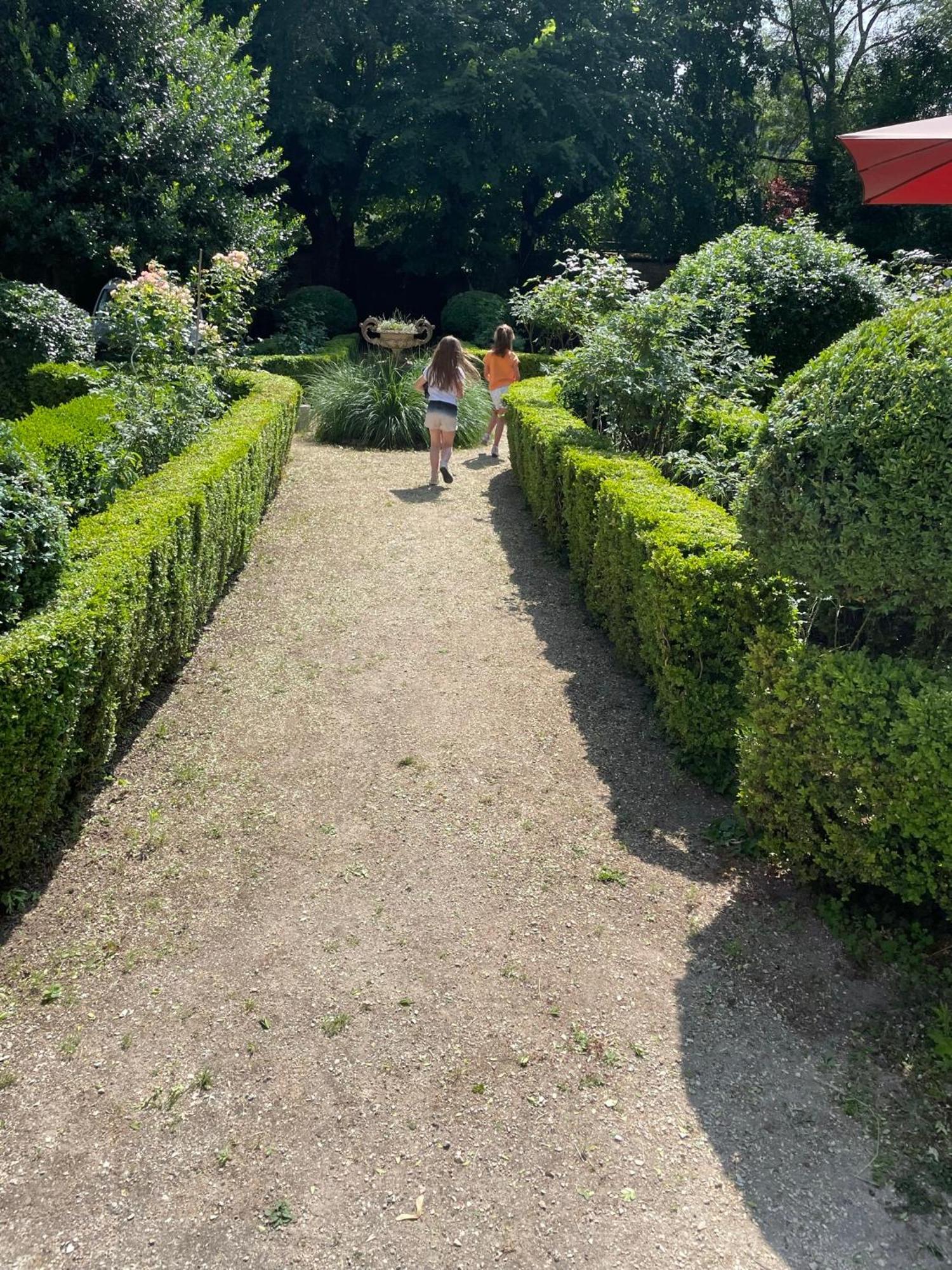 ホテル Belle Fontaine ブールジュ エクステリア 写真